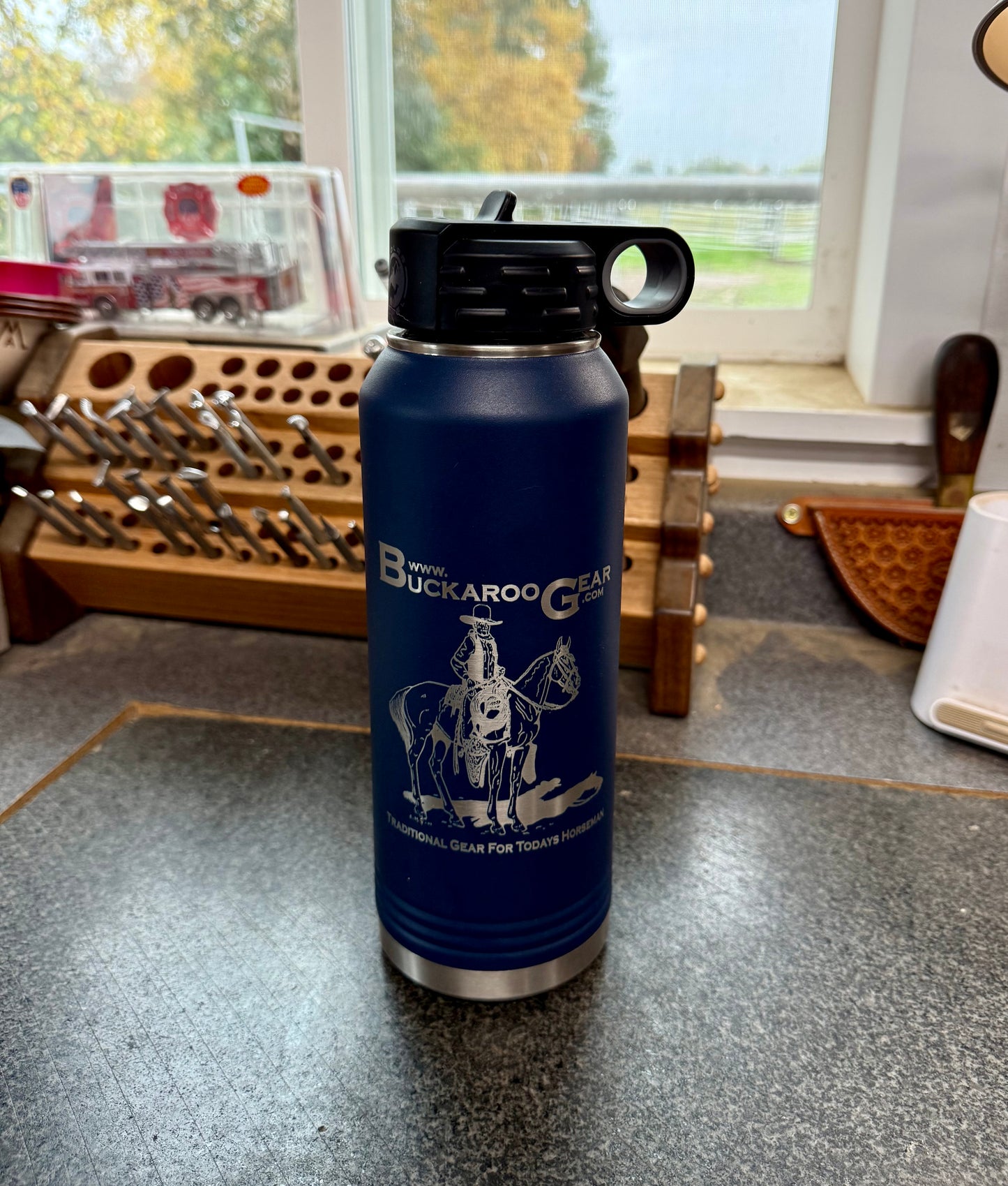 32oz Bottle engraved with the Classic BuckarooGear Logo