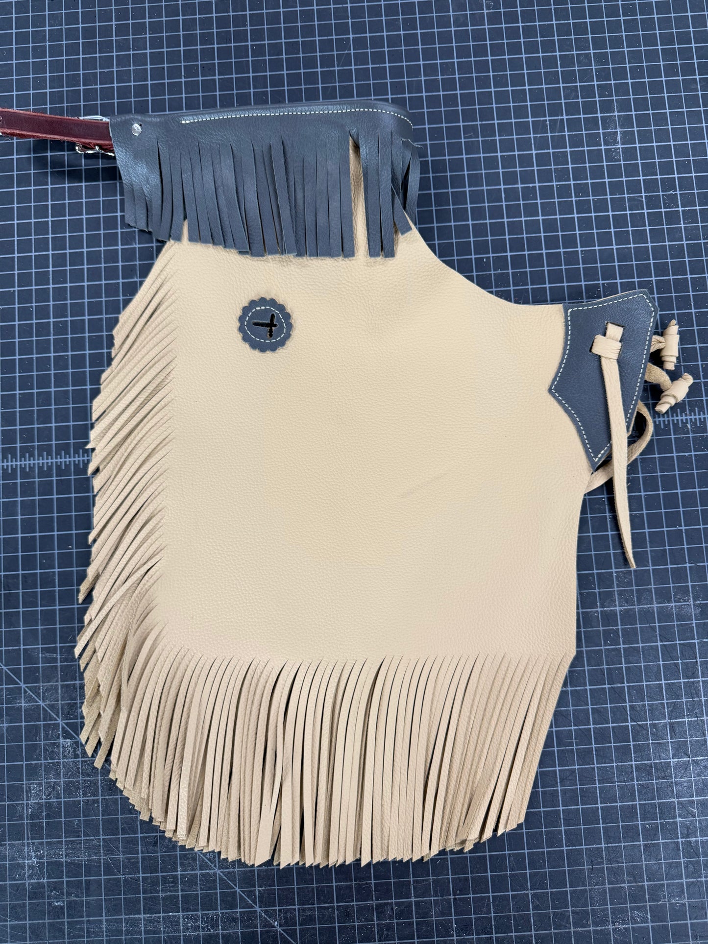 Medium Kid's Armitas Ready To Ship - Butter/Dark Grey