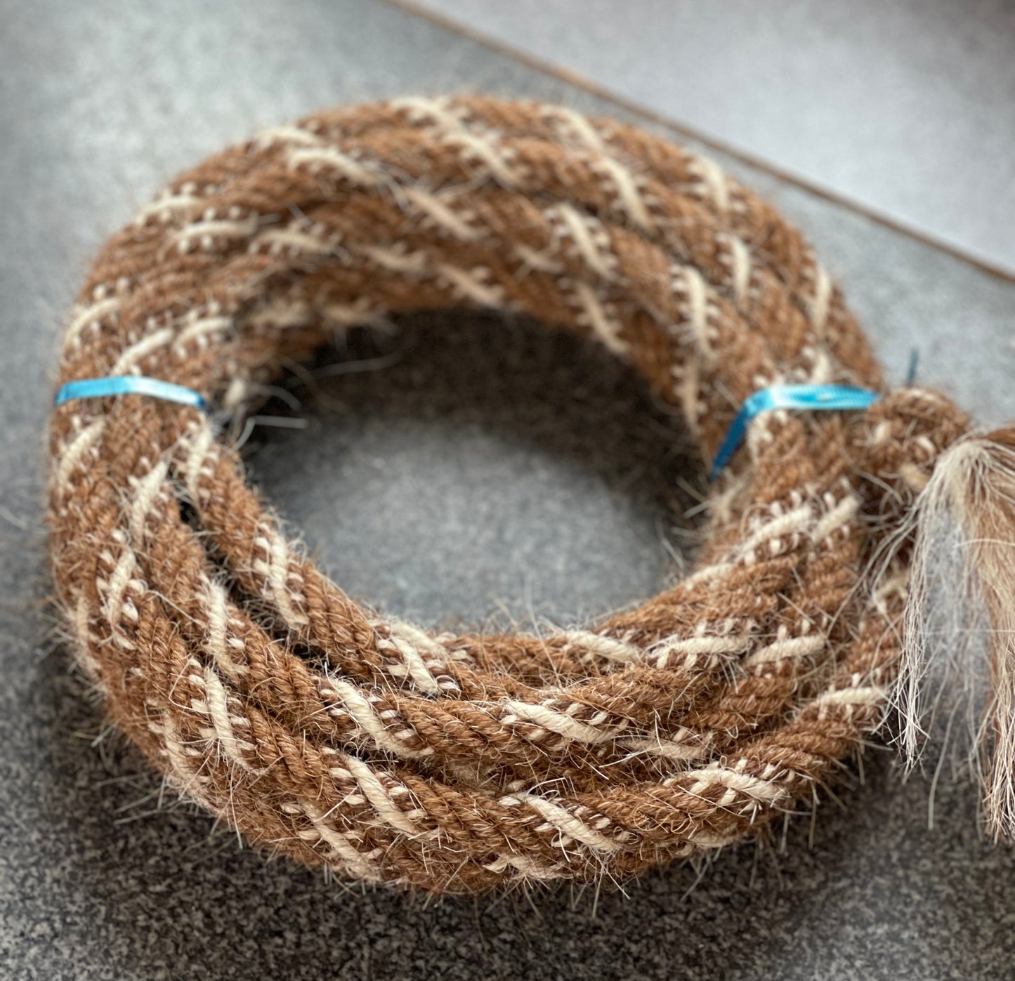 1/2" 6-Strand Horse Hair Mecate -Sorrel/Flaxen/White